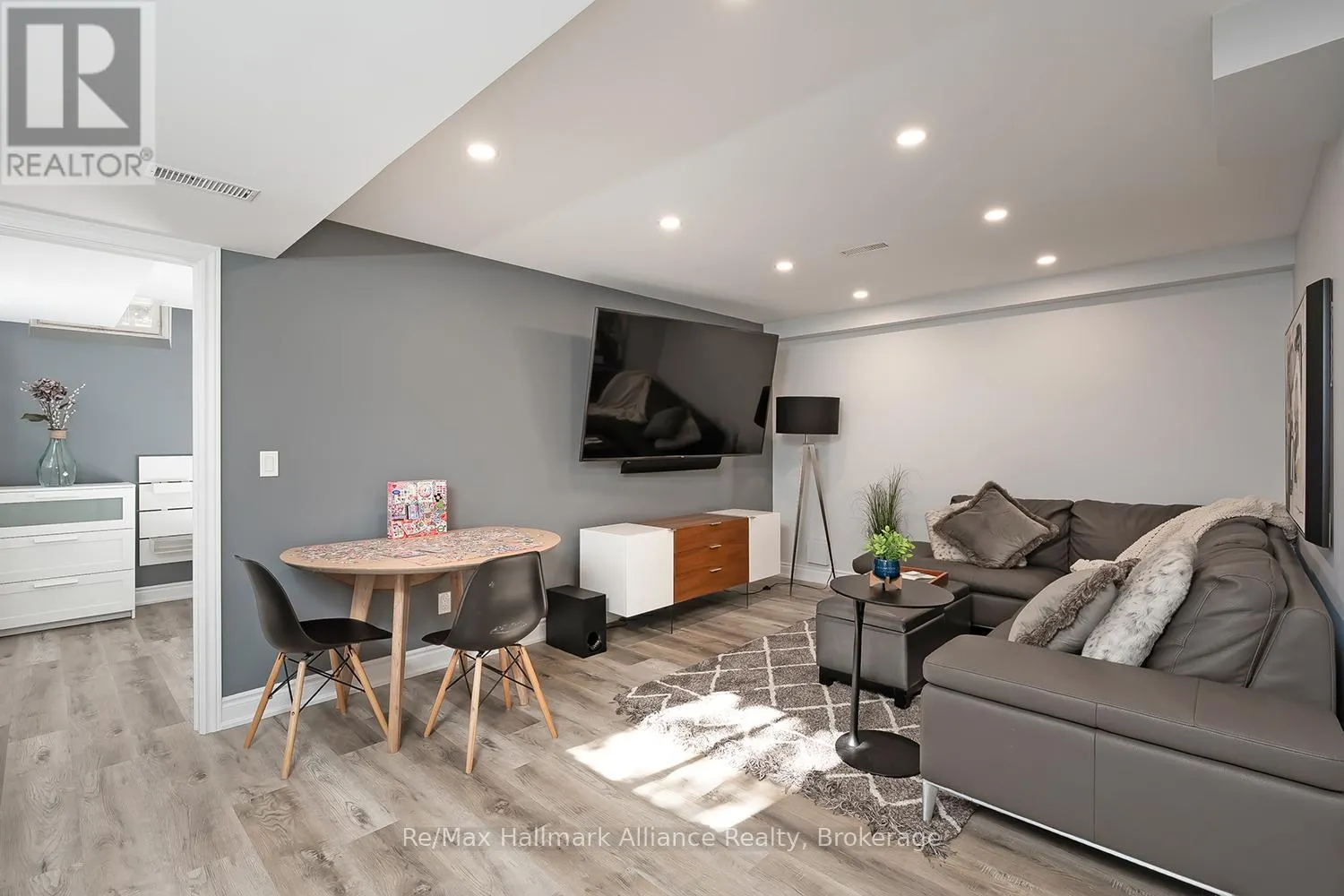 261 GRAYLING DRIVE