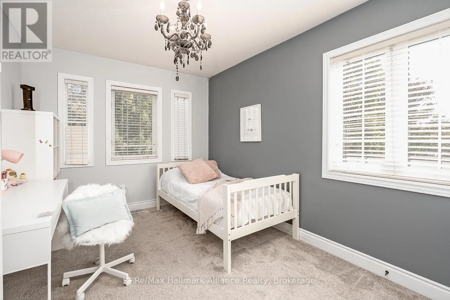261 GRAYLING DRIVE