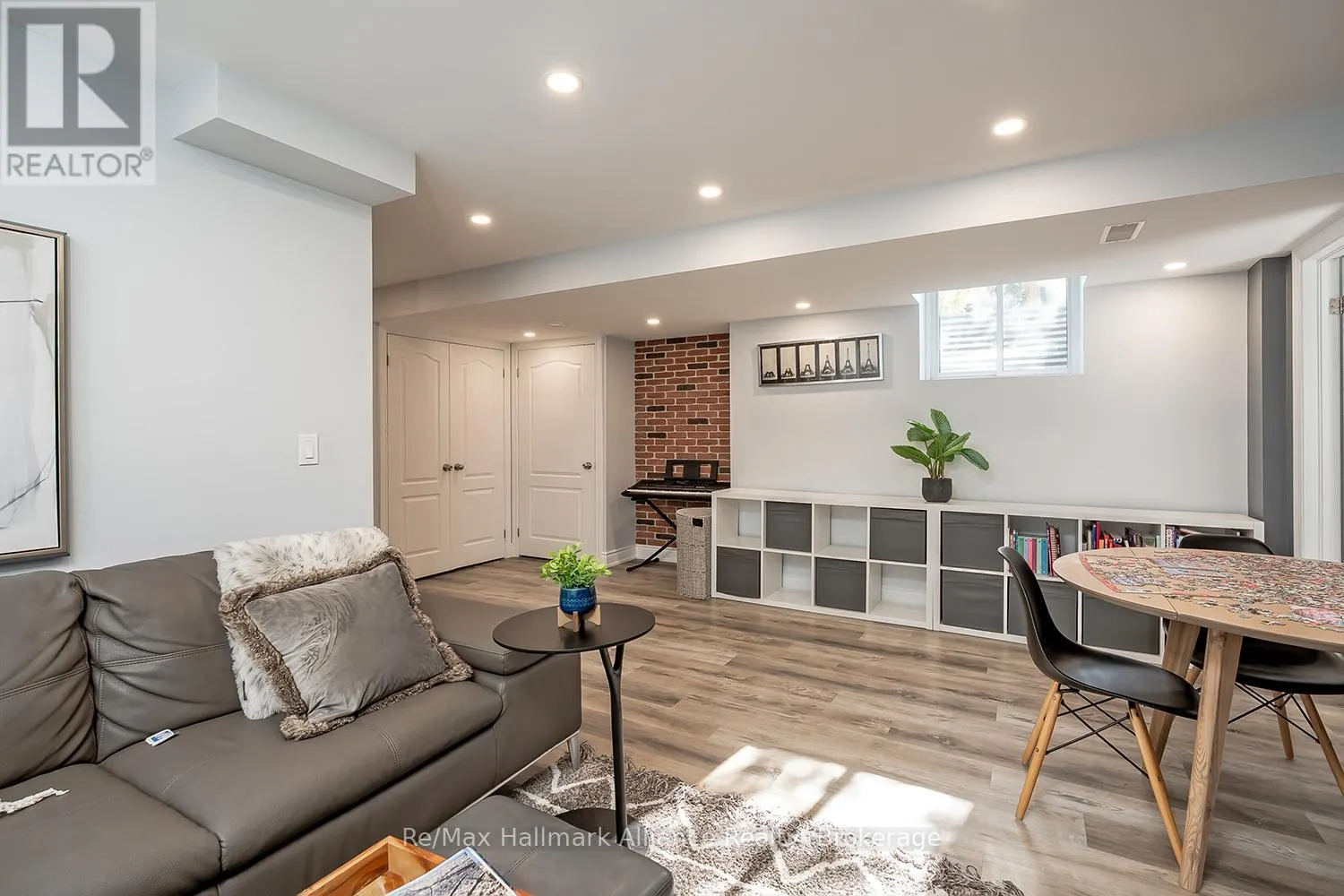 261 GRAYLING DRIVE