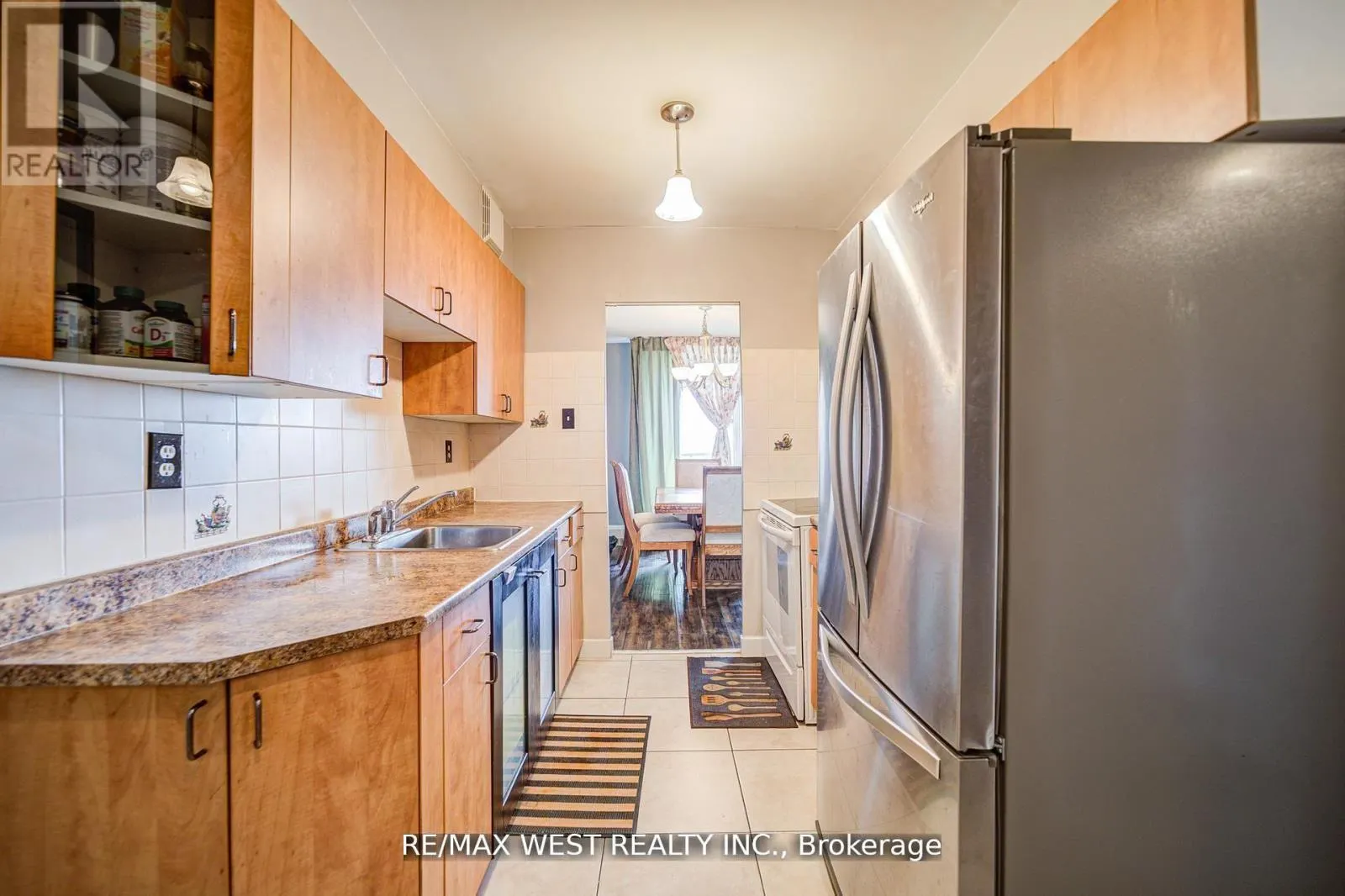 606 - 44 LONGBOURNE DRIVE