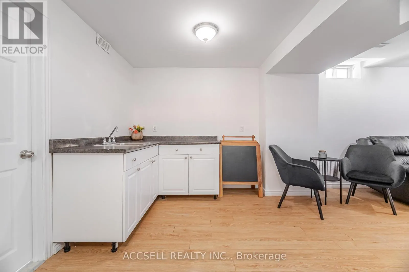323 PETTIGREW TRAIL