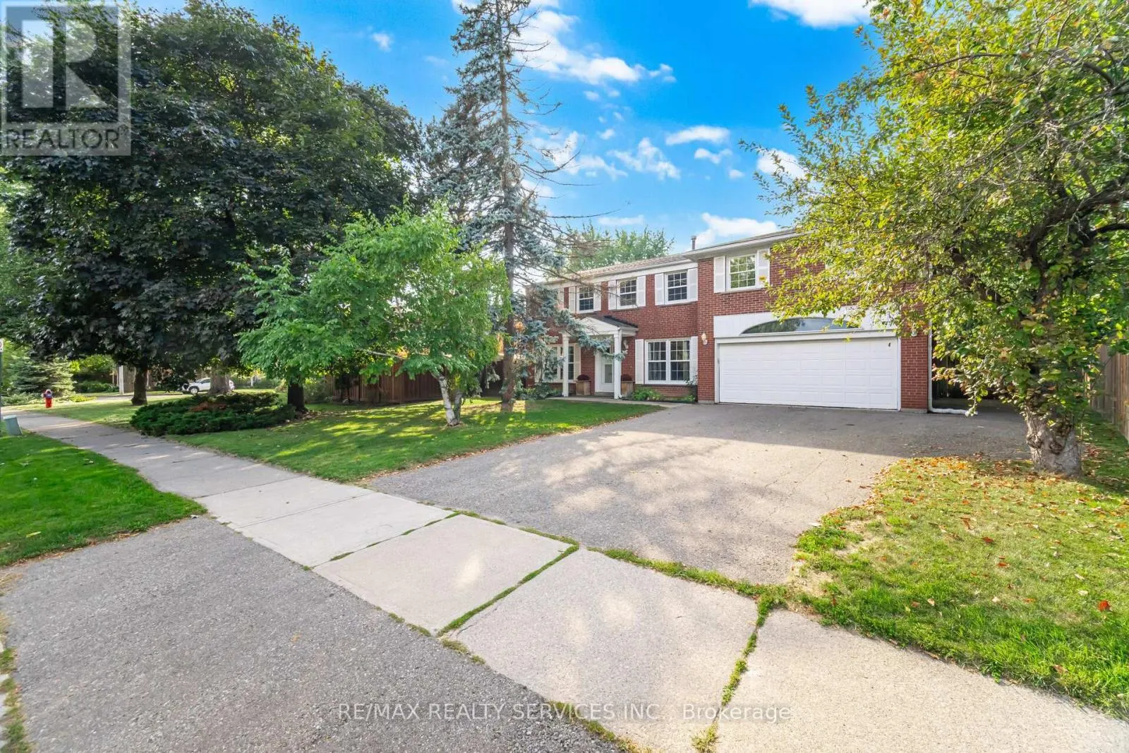 34 PEEL VILLAGE PARKWAY