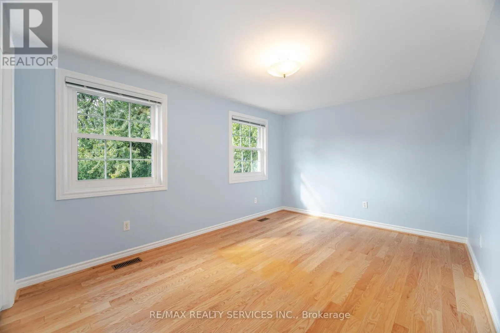 34 PEEL VILLAGE PARKWAY