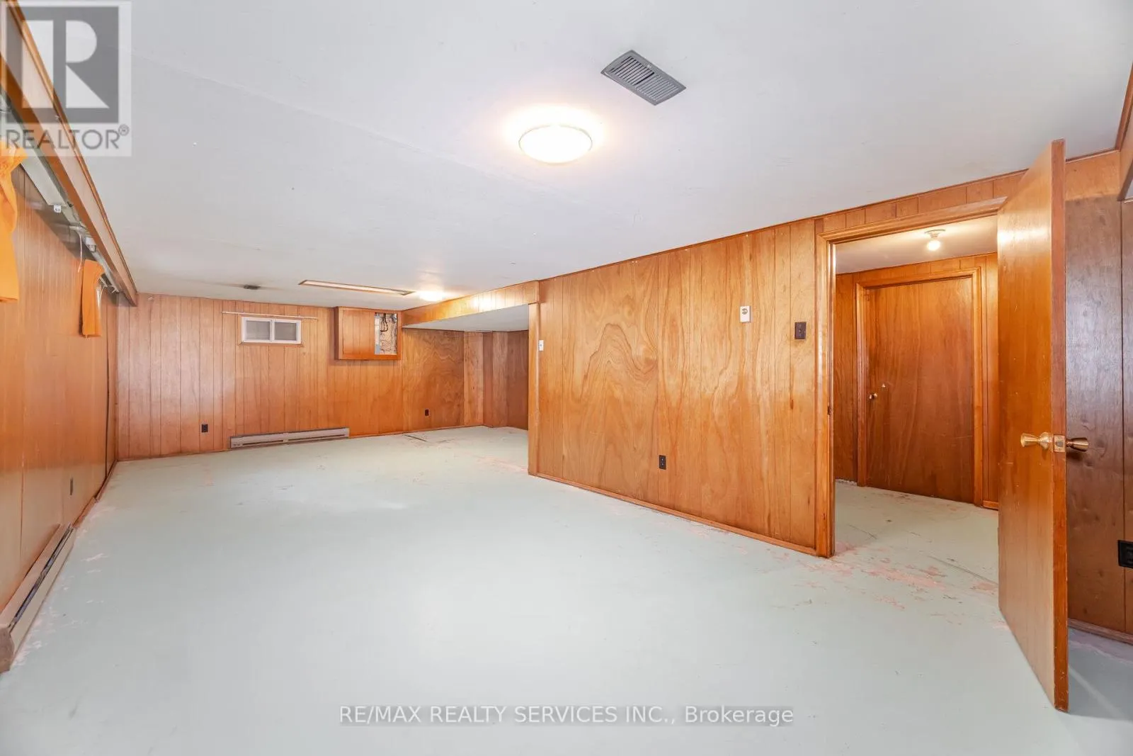 34 PEEL VILLAGE PARKWAY