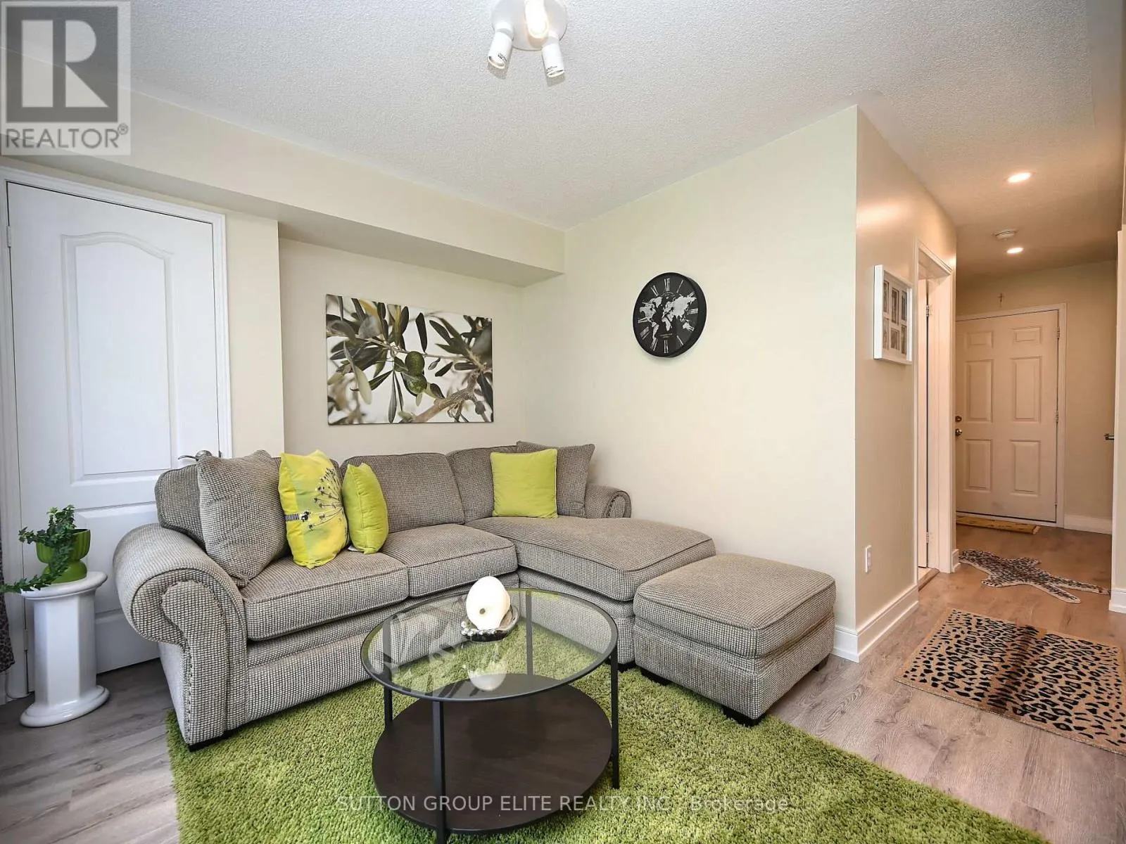 48 - 601 SHORELINE DRIVE