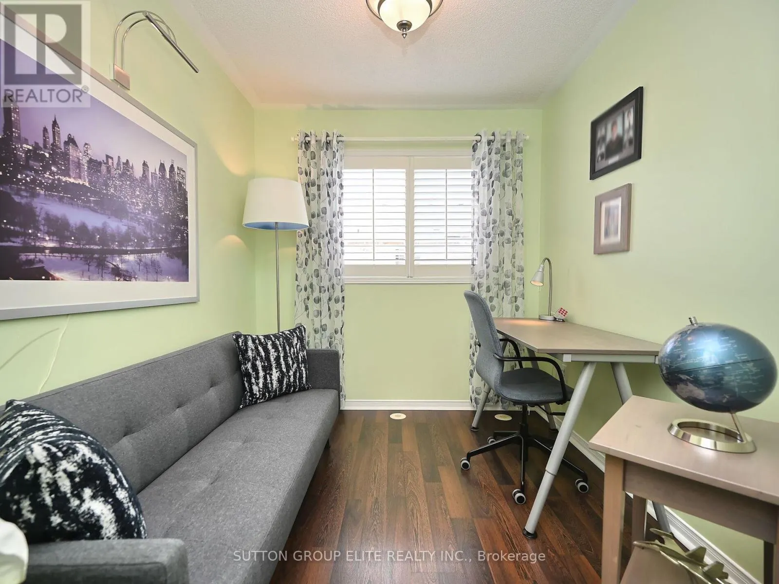 48 - 601 SHORELINE DRIVE