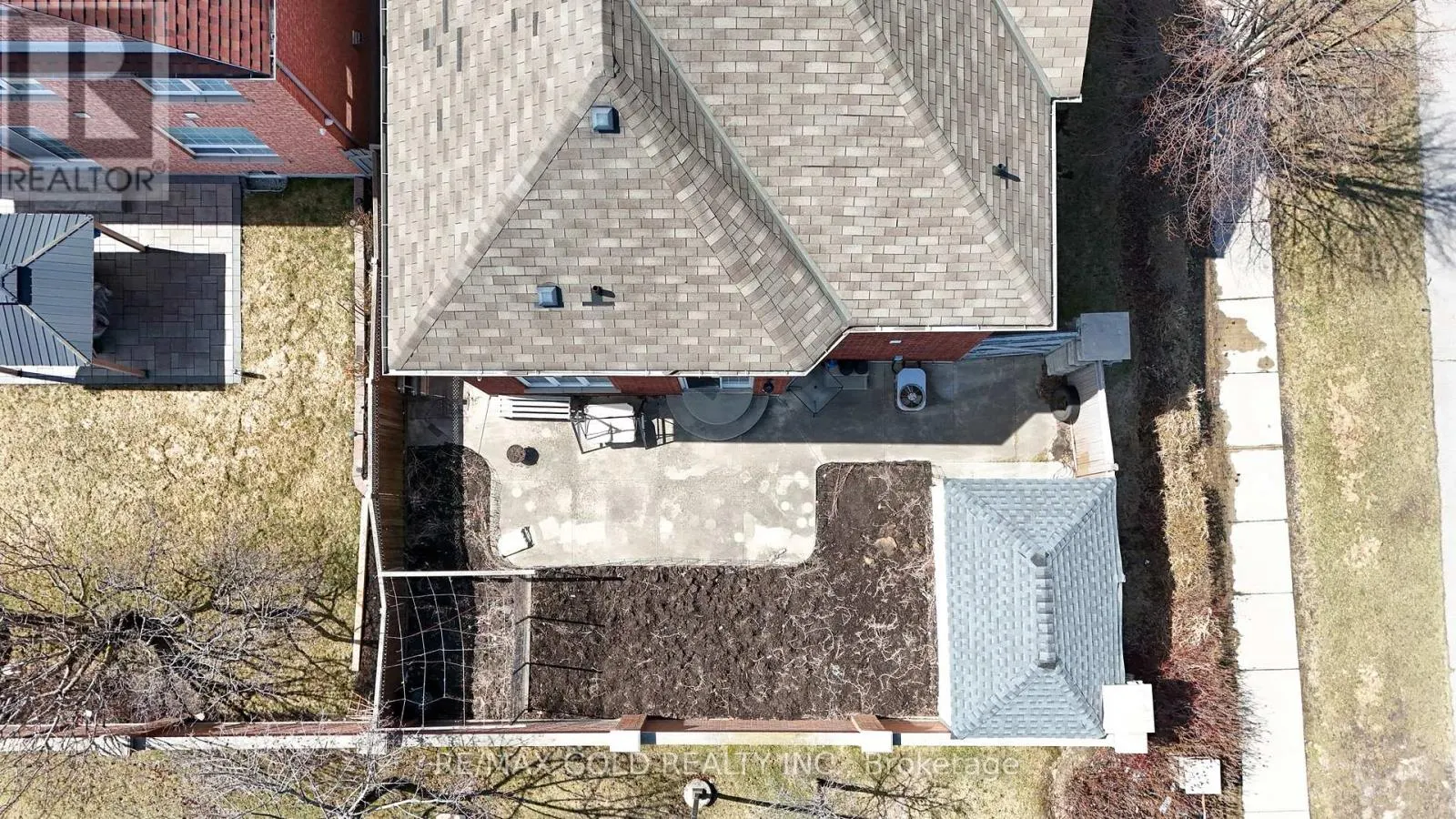 1 ICE FIELDS ROAD
