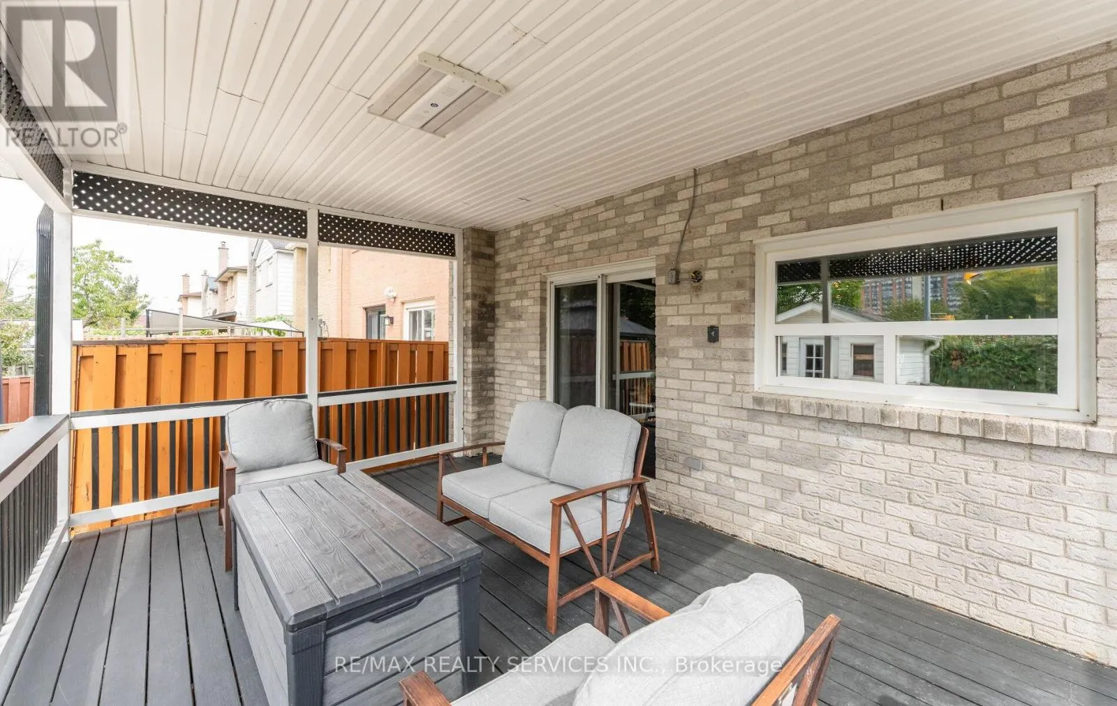 39 AUTUMN GLEN CIRCLE