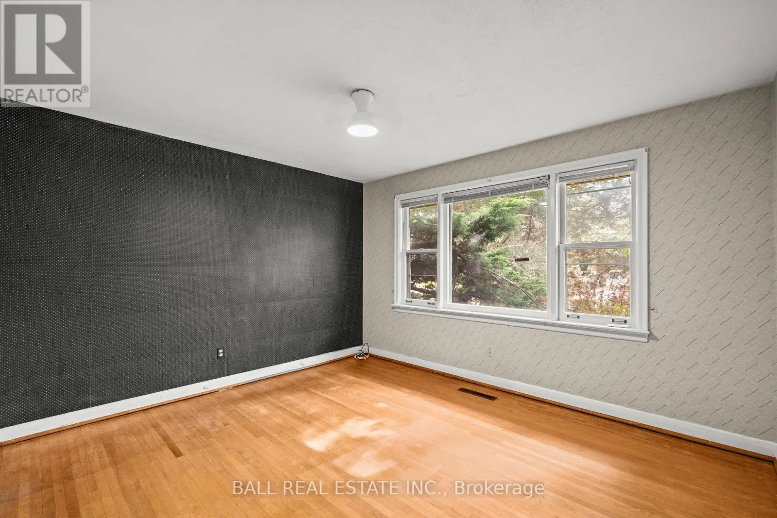 1431 LOCHLIN TRAIL