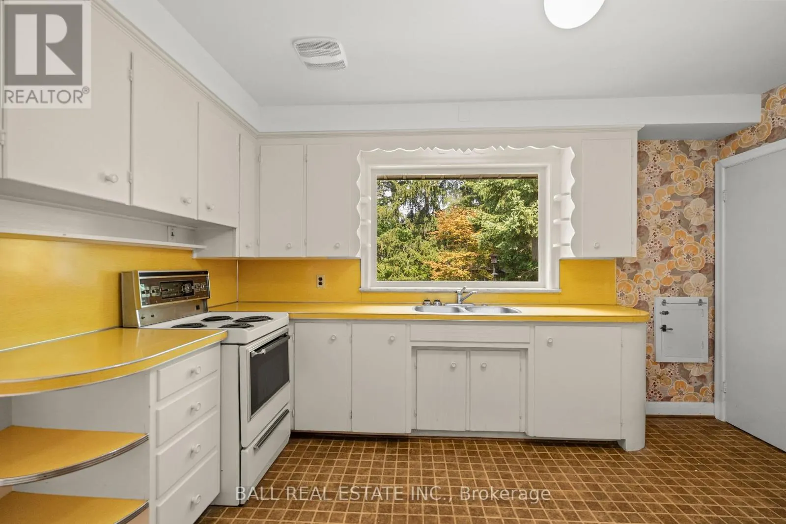 1431 LOCHLIN TRAIL