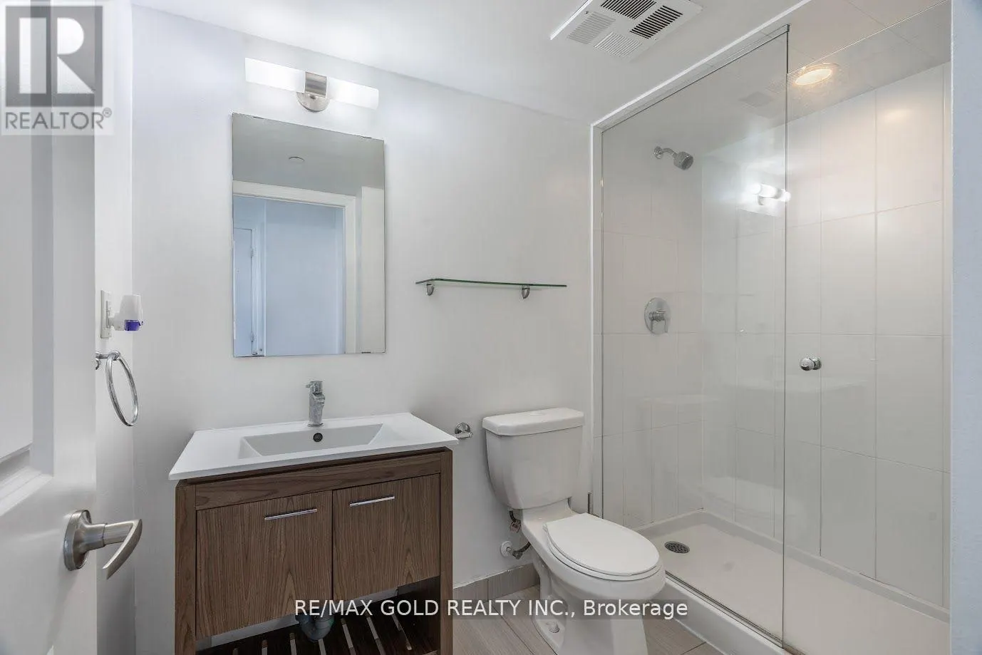 1105 - 80 ESTHER LORRIE DRIVE