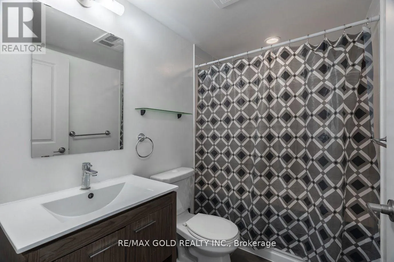 1105 - 80 ESTHER LORRIE DRIVE