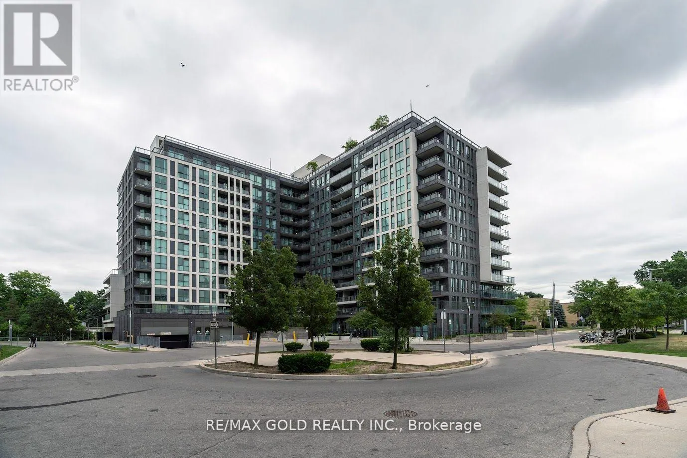 1105 - 80 ESTHER LORRIE DRIVE