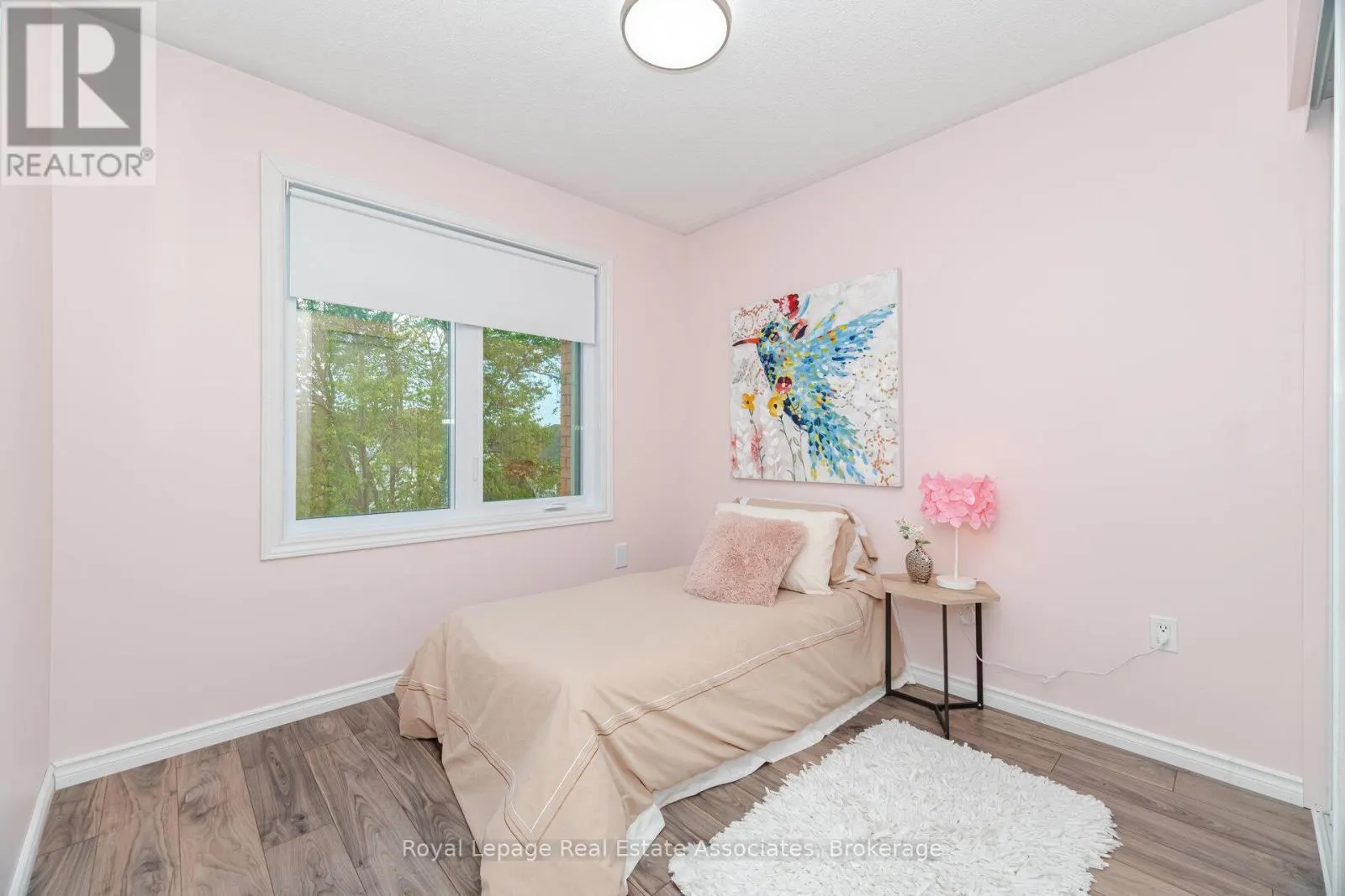 932 BURGESS GARDENS