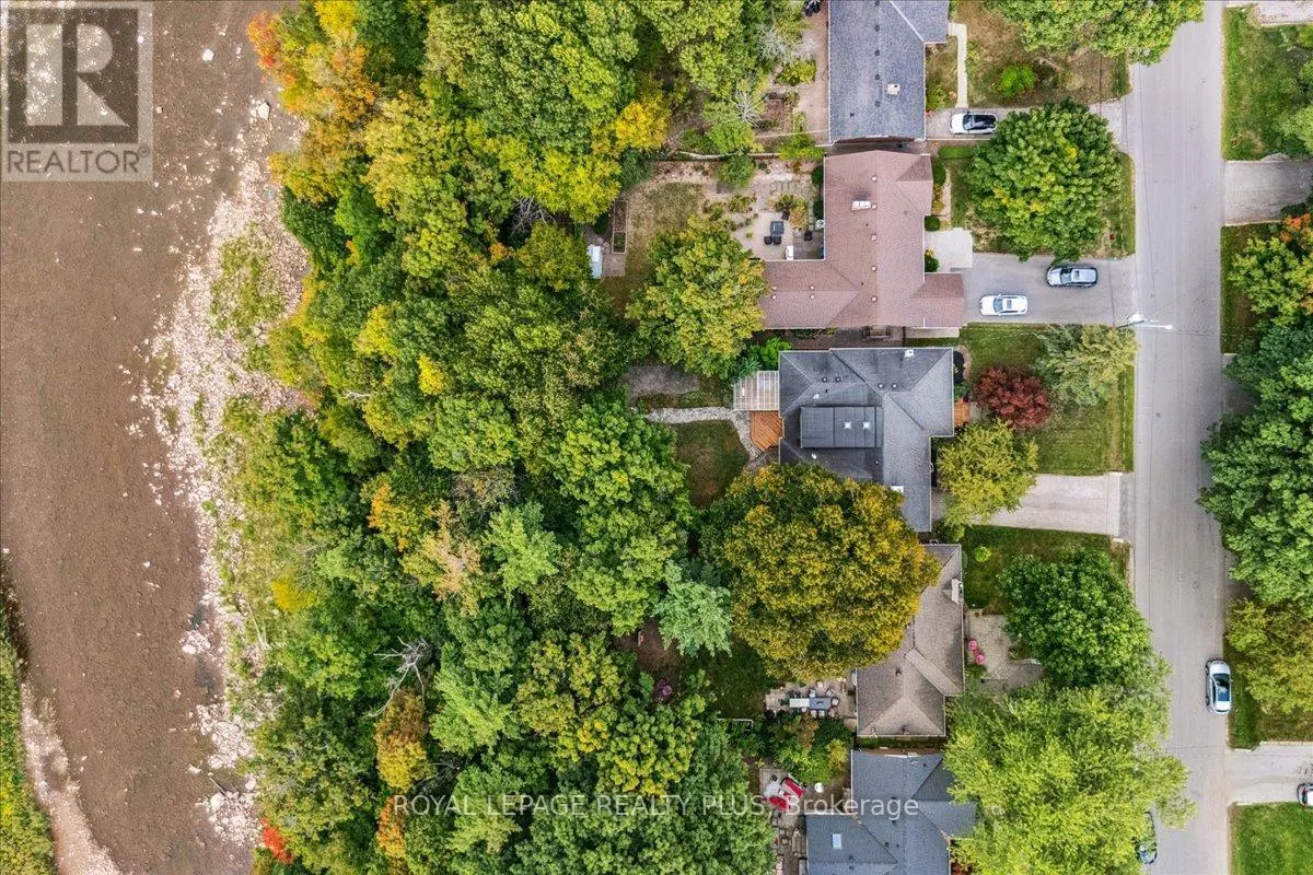409 RIVER SIDE DRIVE