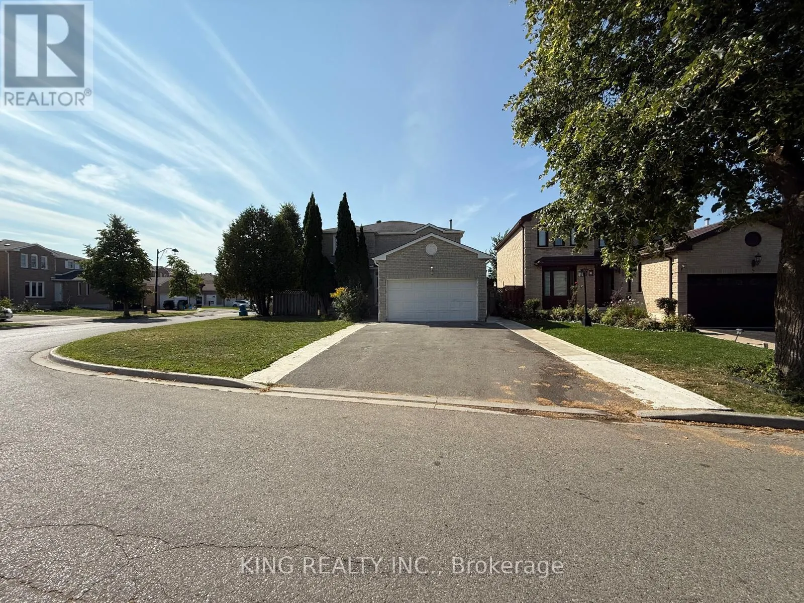 7 CLYDESDALE CIRCLE