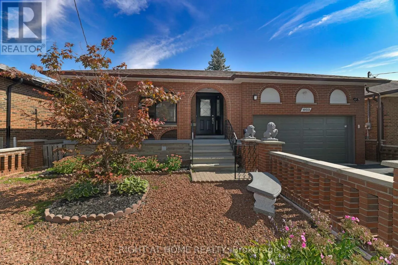 1033 ISLINGTON AVENUE