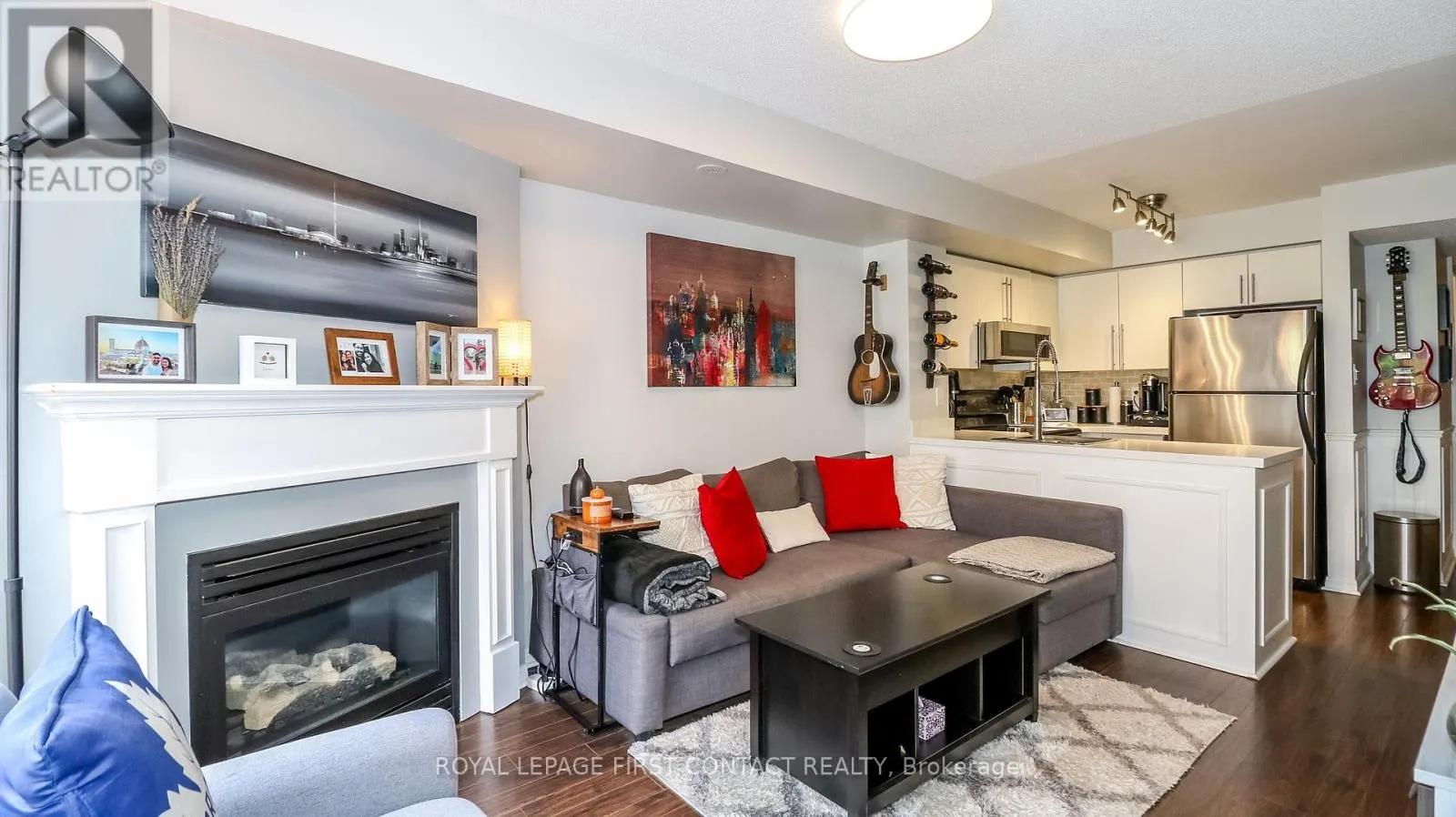 719 - 10 LAIDLAW STREET