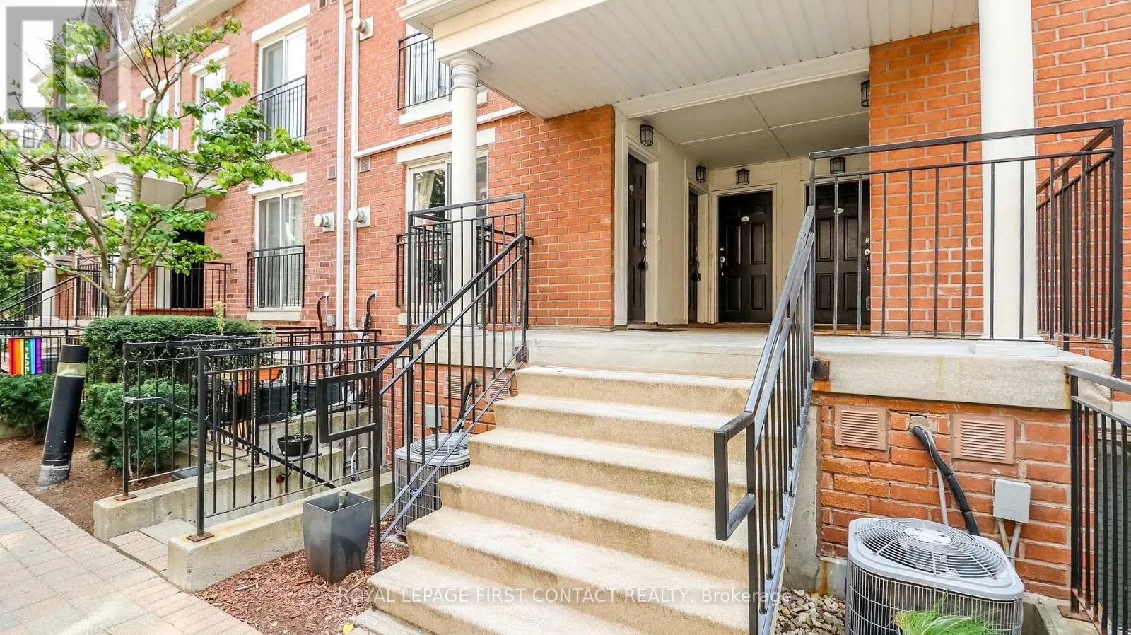 719 - 10 LAIDLAW STREET