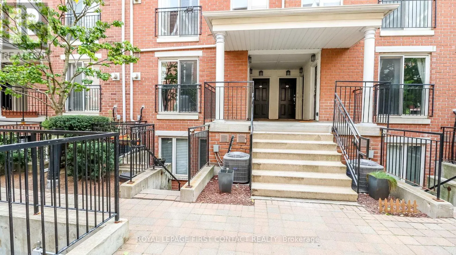 719 - 10 LAIDLAW STREET