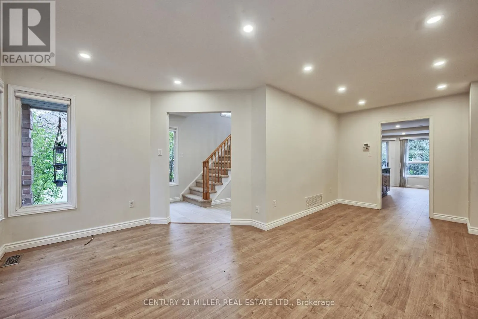 1165 LEEWOOD DRIVE