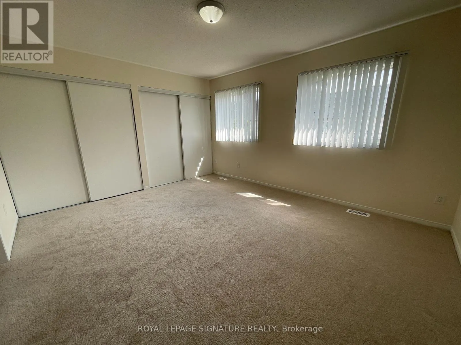 4 - 9 FAIRGLEN AVENUE