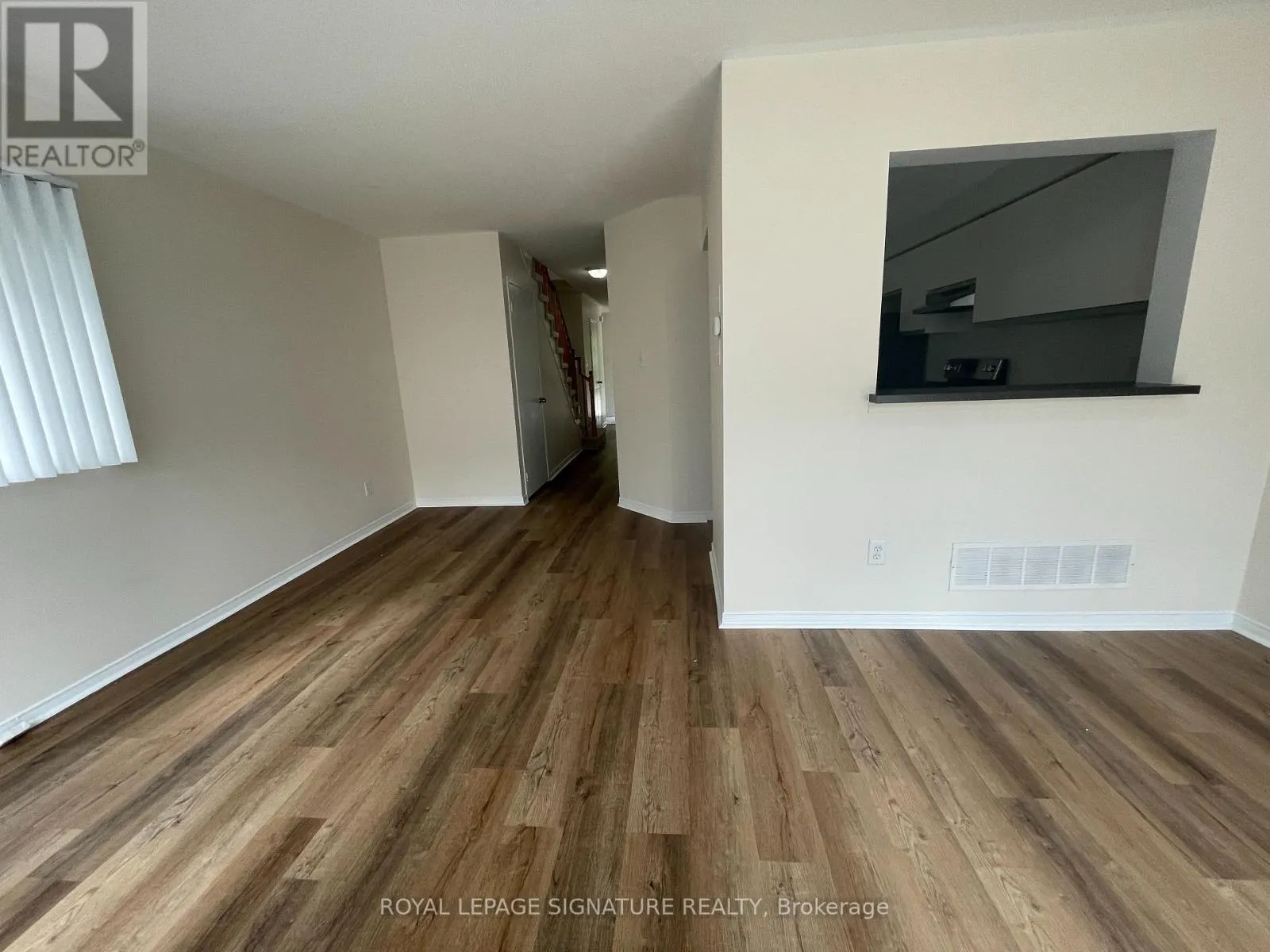 4 - 9 FAIRGLEN AVENUE