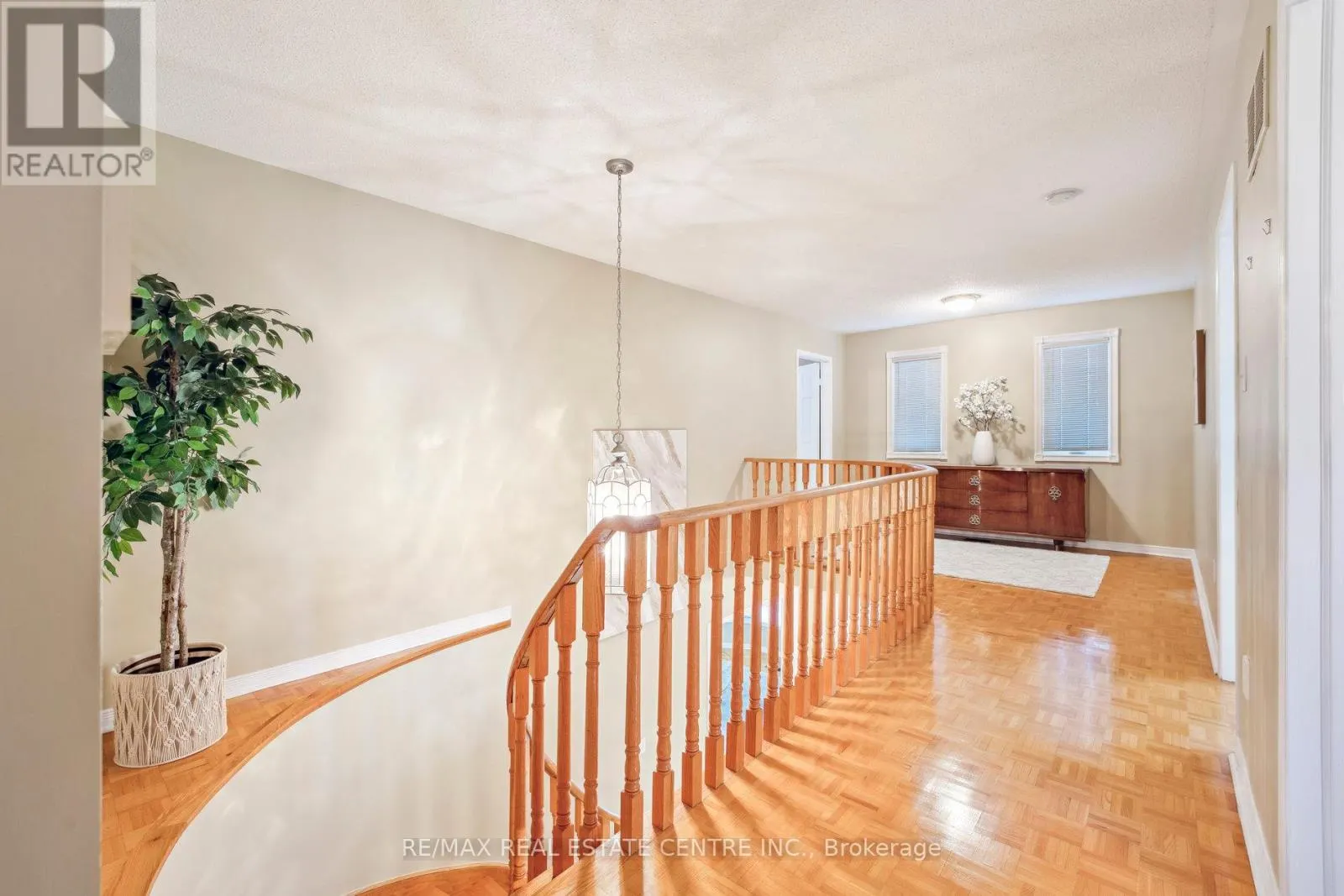 56 CANARVAN COURT