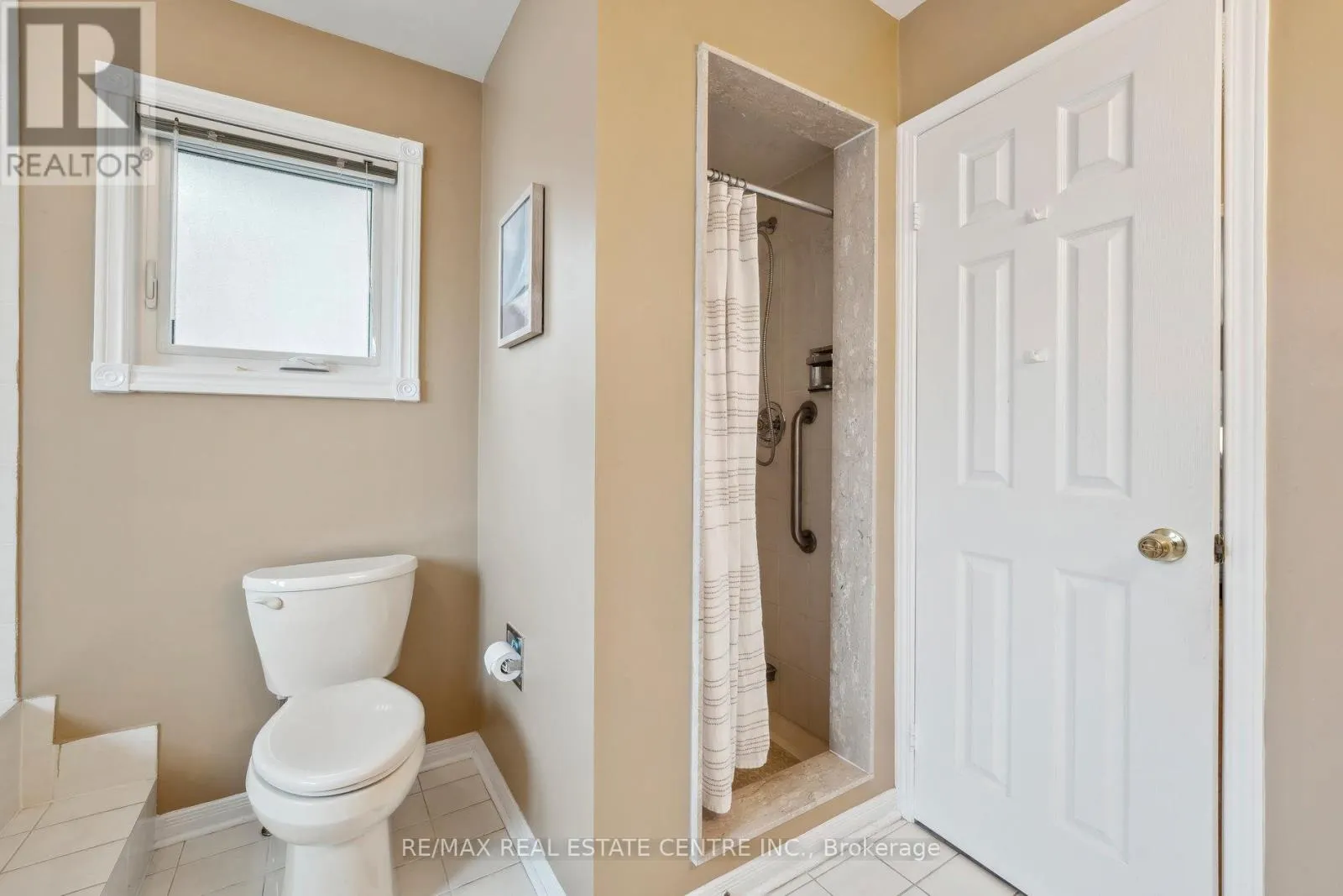 56 CANARVAN COURT