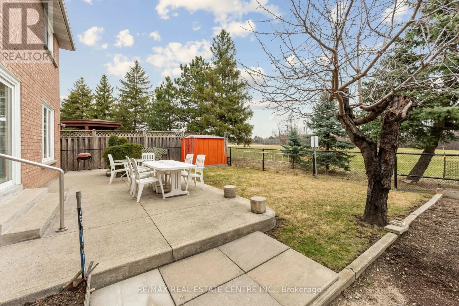 56 CANARVAN COURT