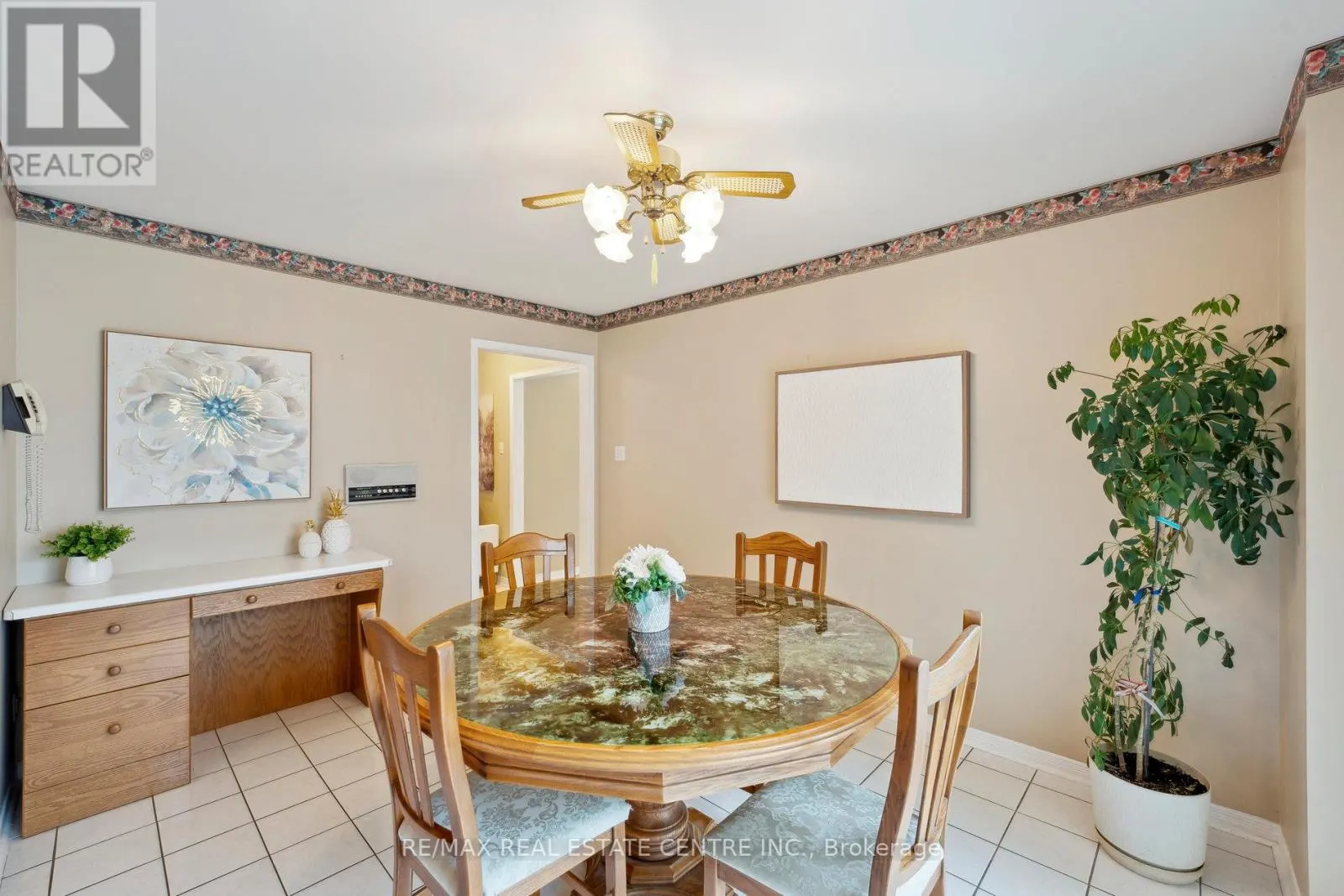 56 CANARVAN COURT