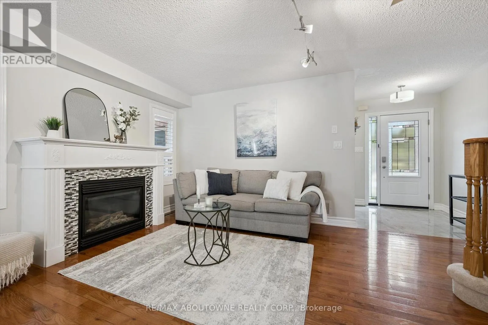 2460 NEWCASTLE CRESCENT