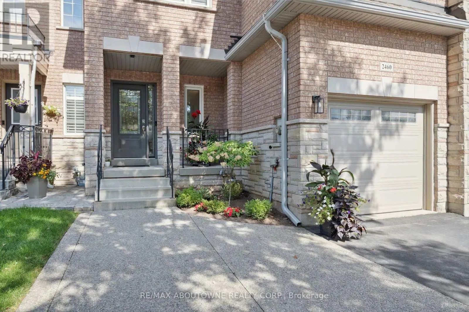2460 NEWCASTLE CRESCENT