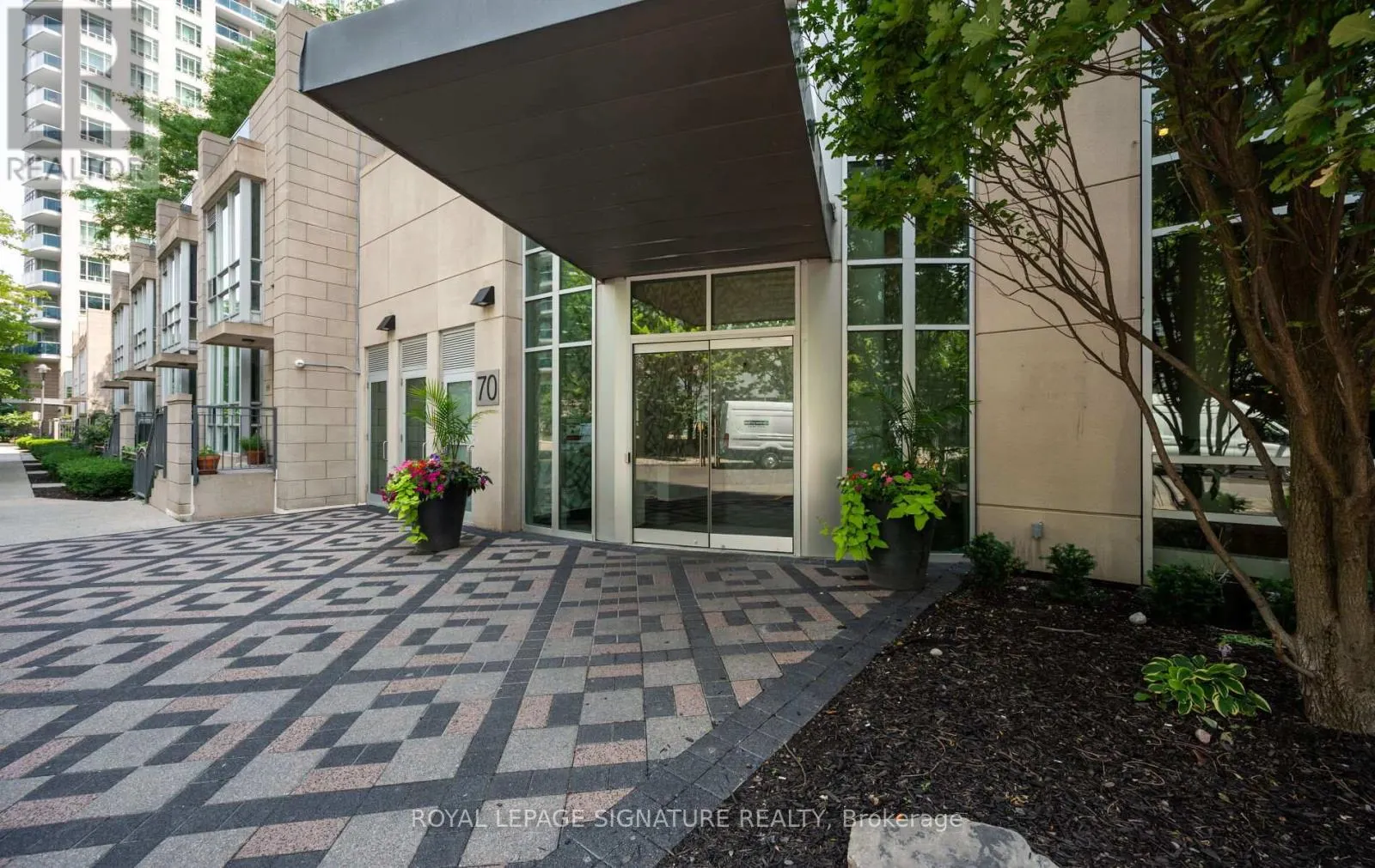 2501 - 70 ABSOLUTE AVENUE