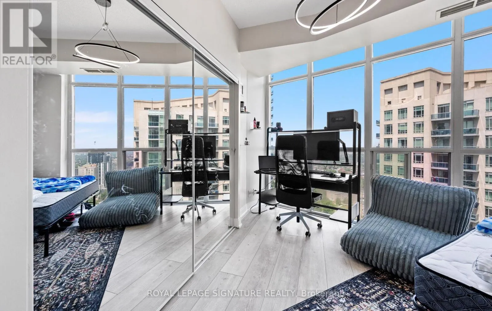 2501 - 70 ABSOLUTE AVENUE