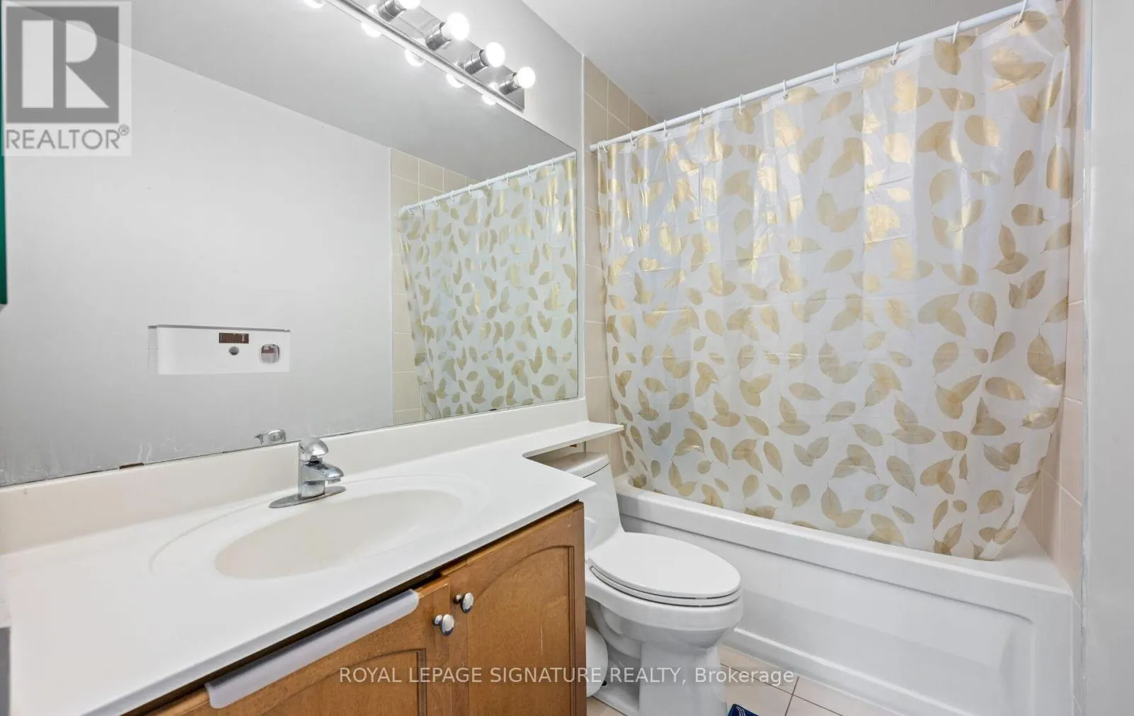 2501 - 70 ABSOLUTE AVENUE