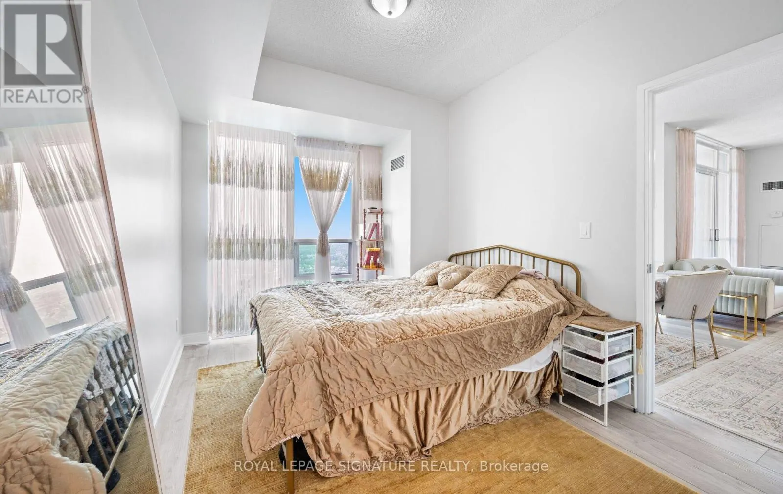 2501 - 70 ABSOLUTE AVENUE