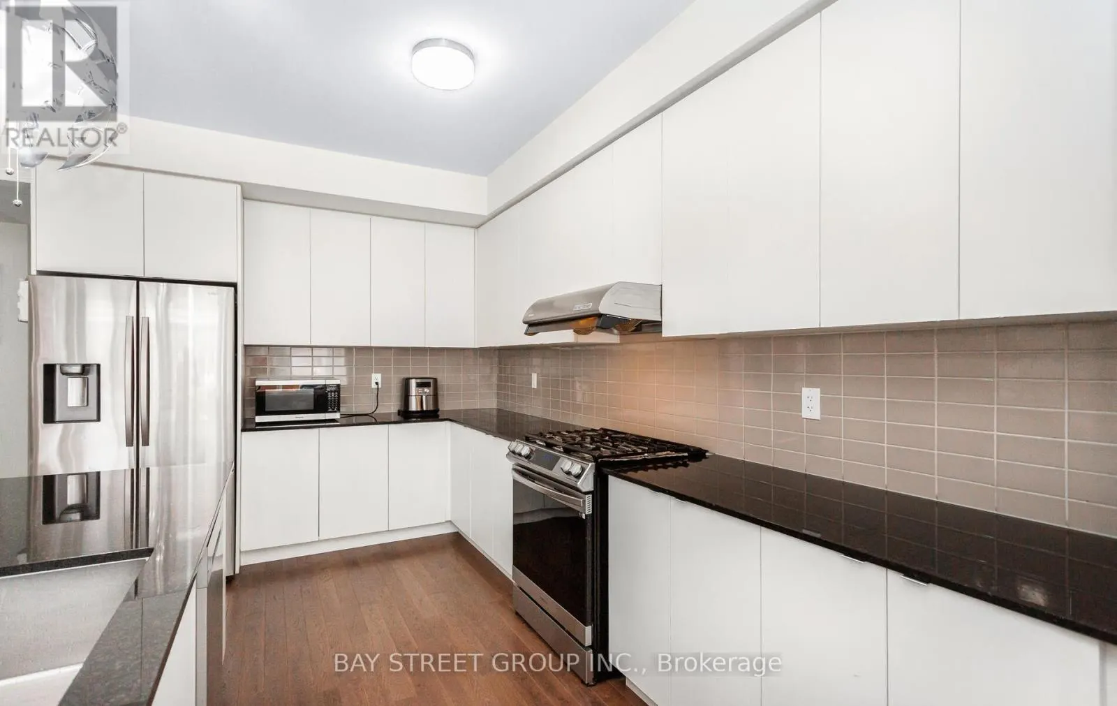 482 PARENT PLACE