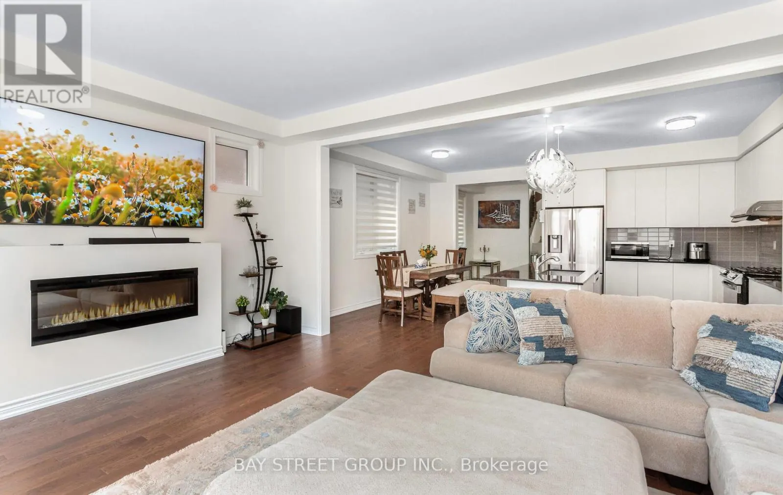 482 PARENT PLACE