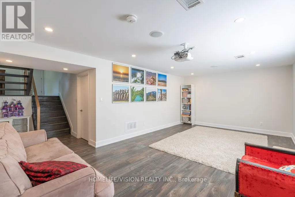 10 MAJESTIC COURT