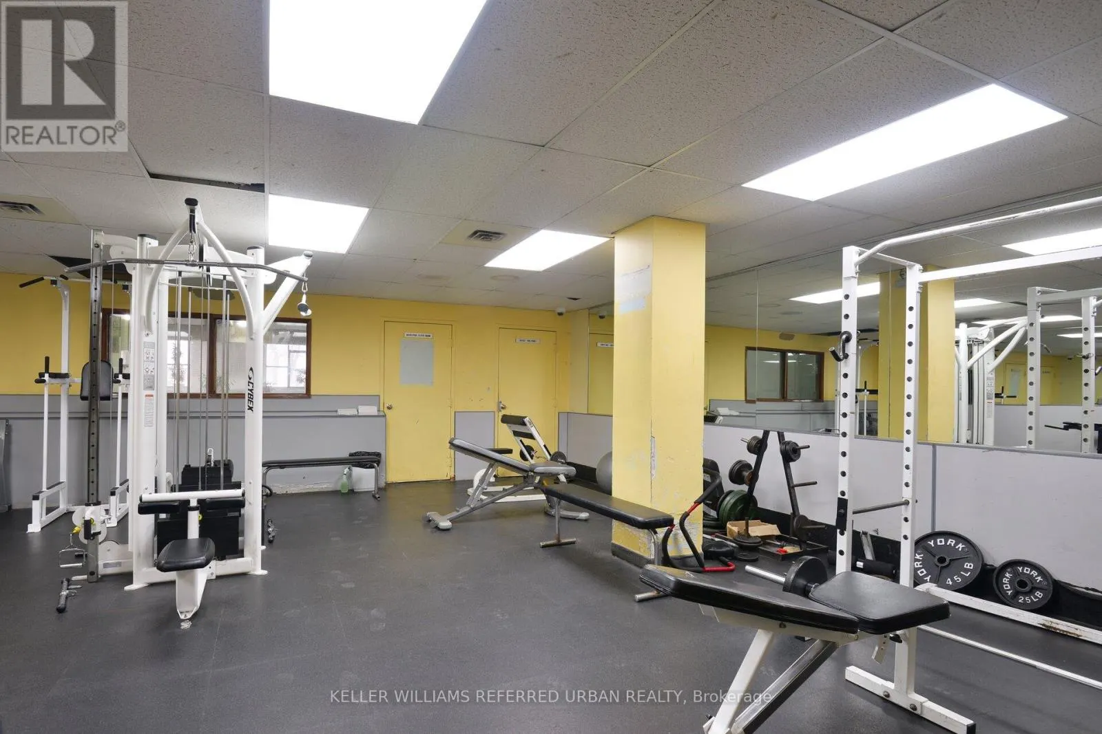 404 - 1515 LAKESHORE ROAD E