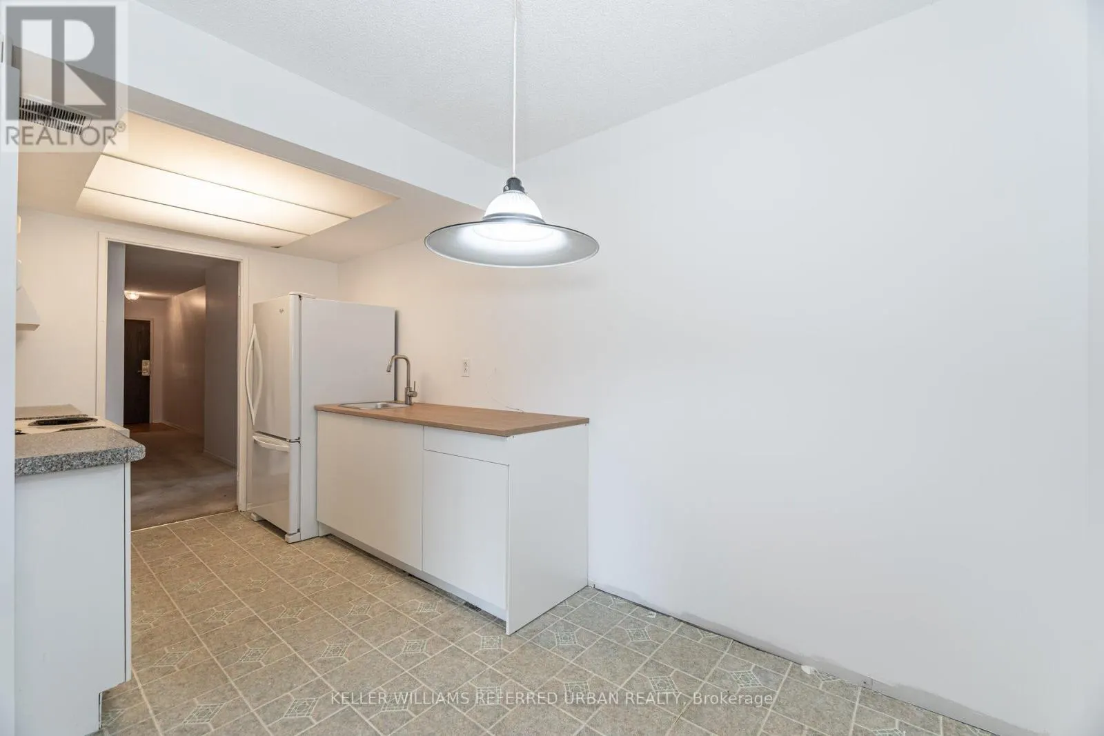 404 - 1515 LAKESHORE ROAD E