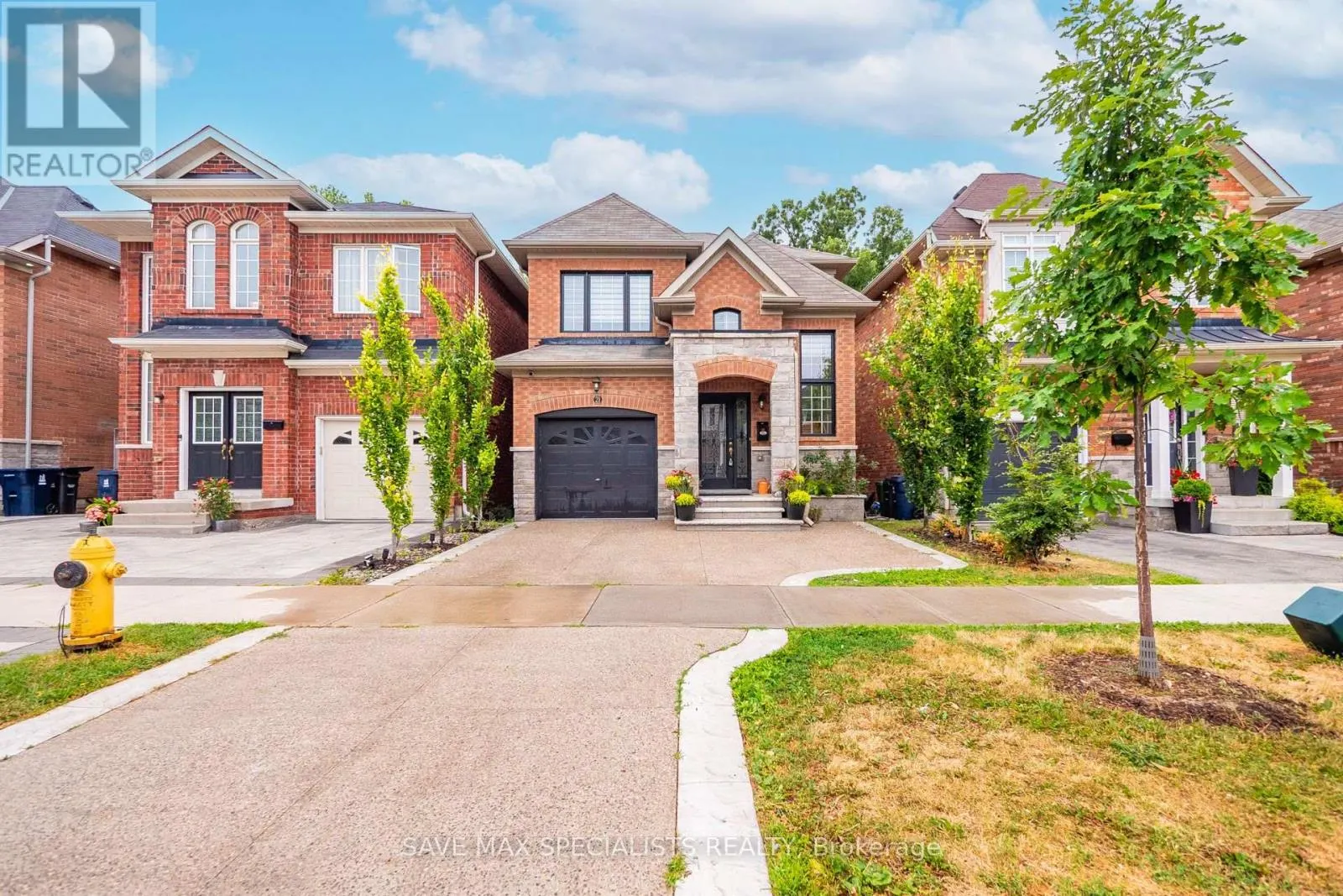 21 ISAAC DEVINS BOULEVARD