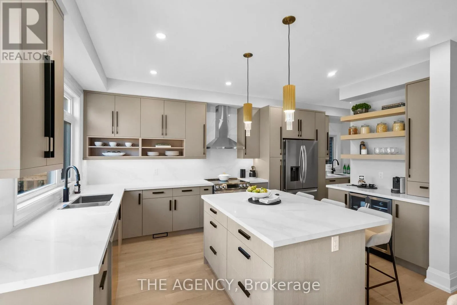 41 ST ANDREWS BOULEVARD