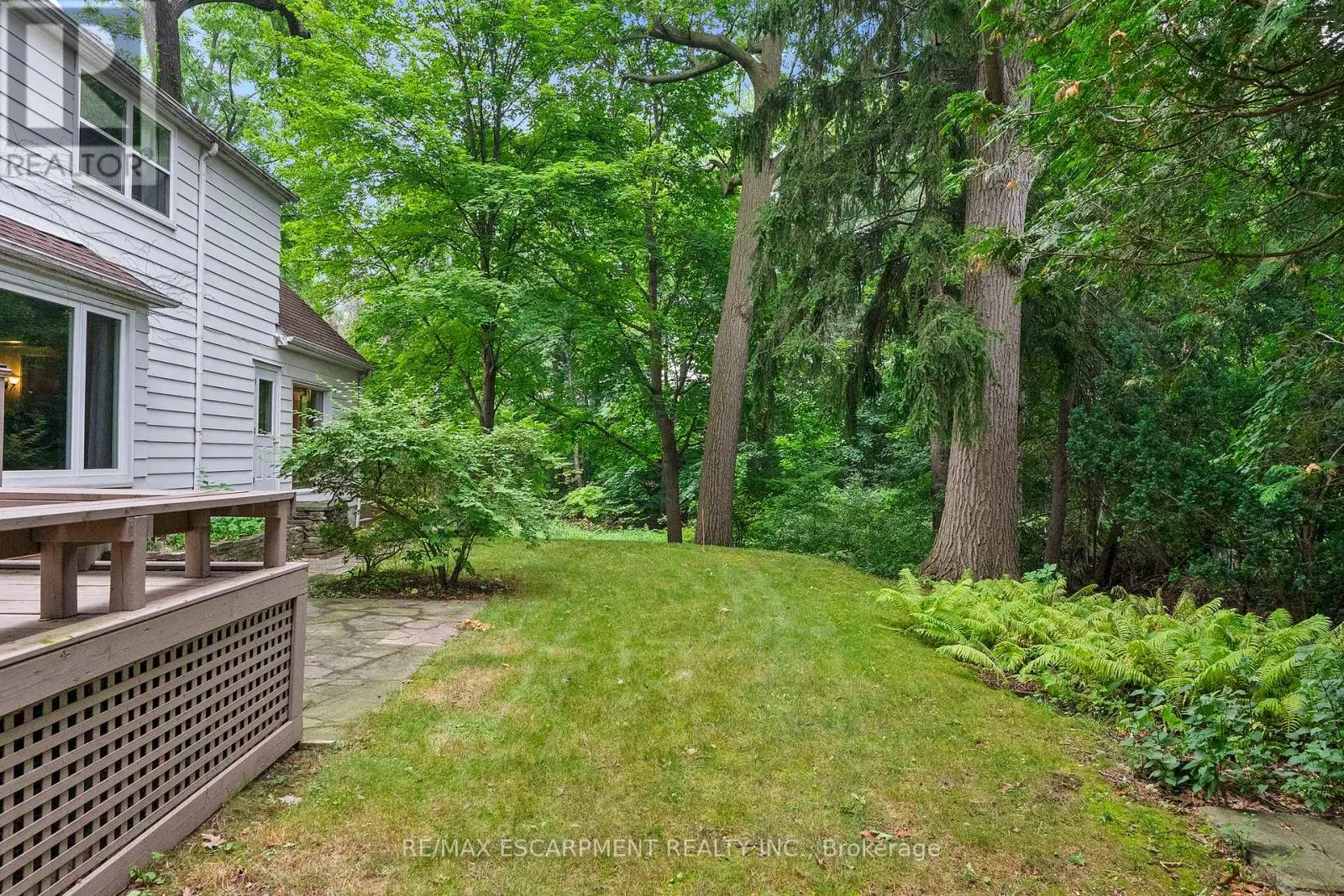 330 POPLAR DRIVE