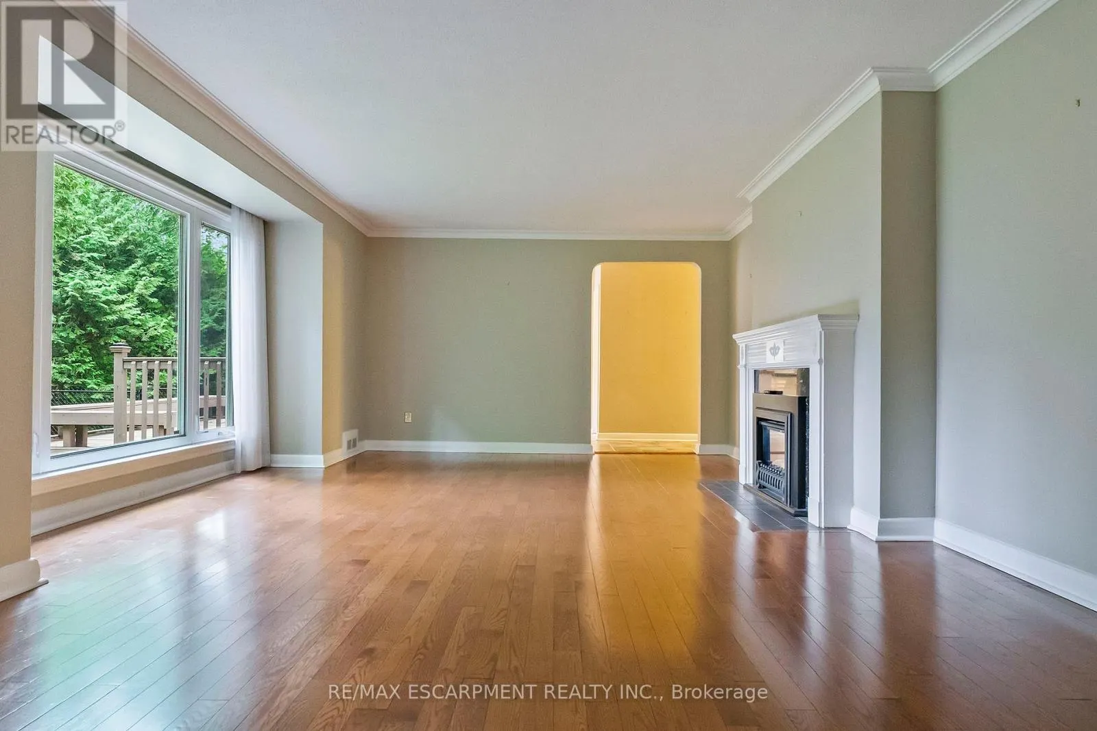 330 POPLAR DRIVE