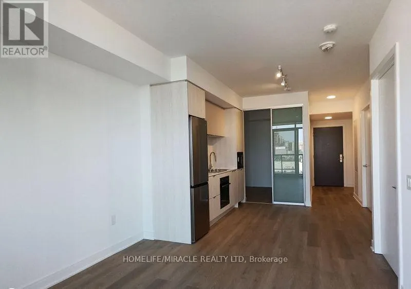 625 - 86 DUNDAS STREET