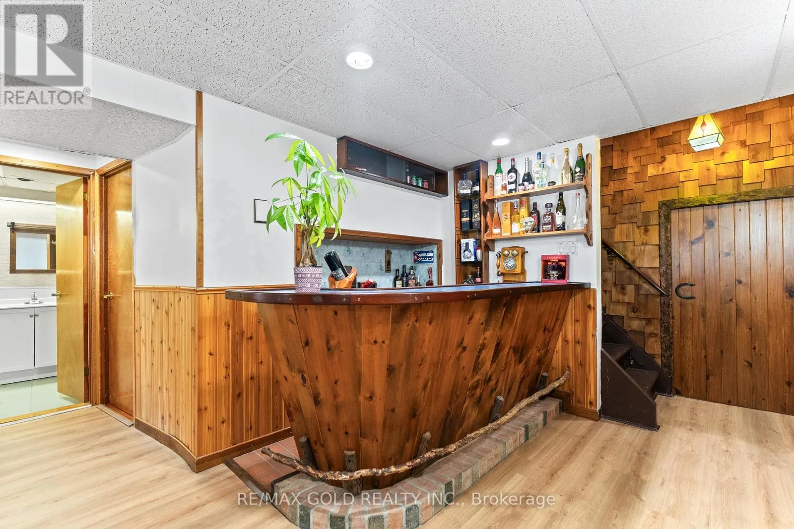 27 BURGBY AVENUE