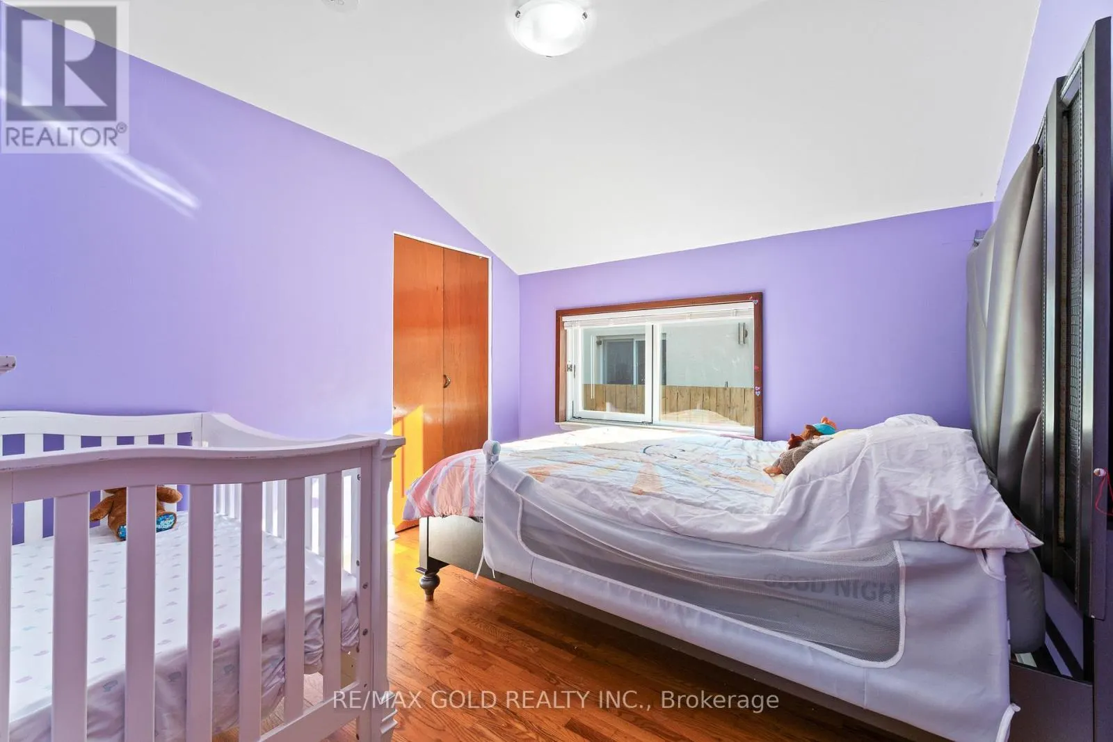 27 BURGBY AVENUE