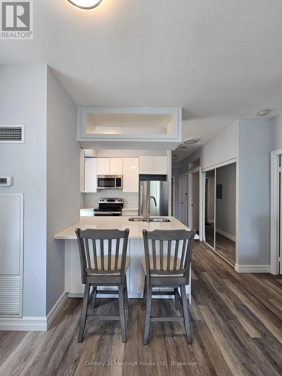 312 - 5 MARINE PARADE DRIVE, #312